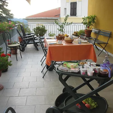 Mare E Monti Bed & Breakfast La Spezia