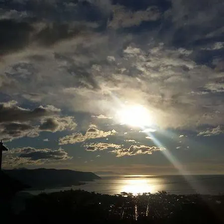 Mare E Monti Bed and Breakfast Λα Σπέτσια