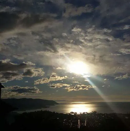 Mare E Monti Oda ve Kahvaltı La Spezia